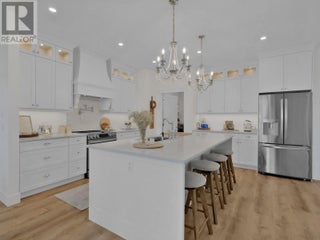 10290 Columbia Way. Vernon, British Columbia