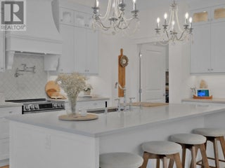 10290 Columbia Way. Vernon, British Columbia