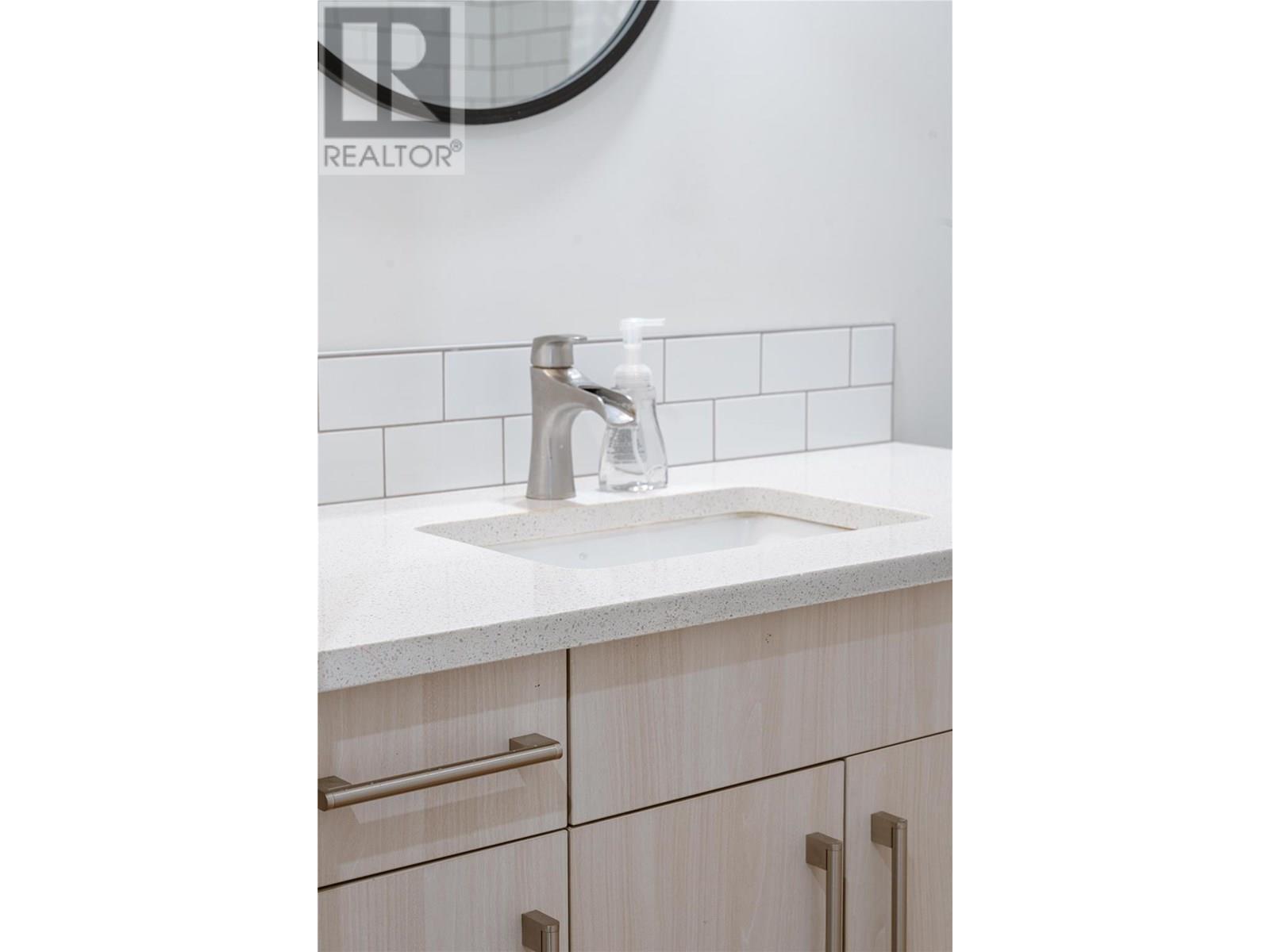 1822 A&b Maley Road. Revelstoke, British Columbia