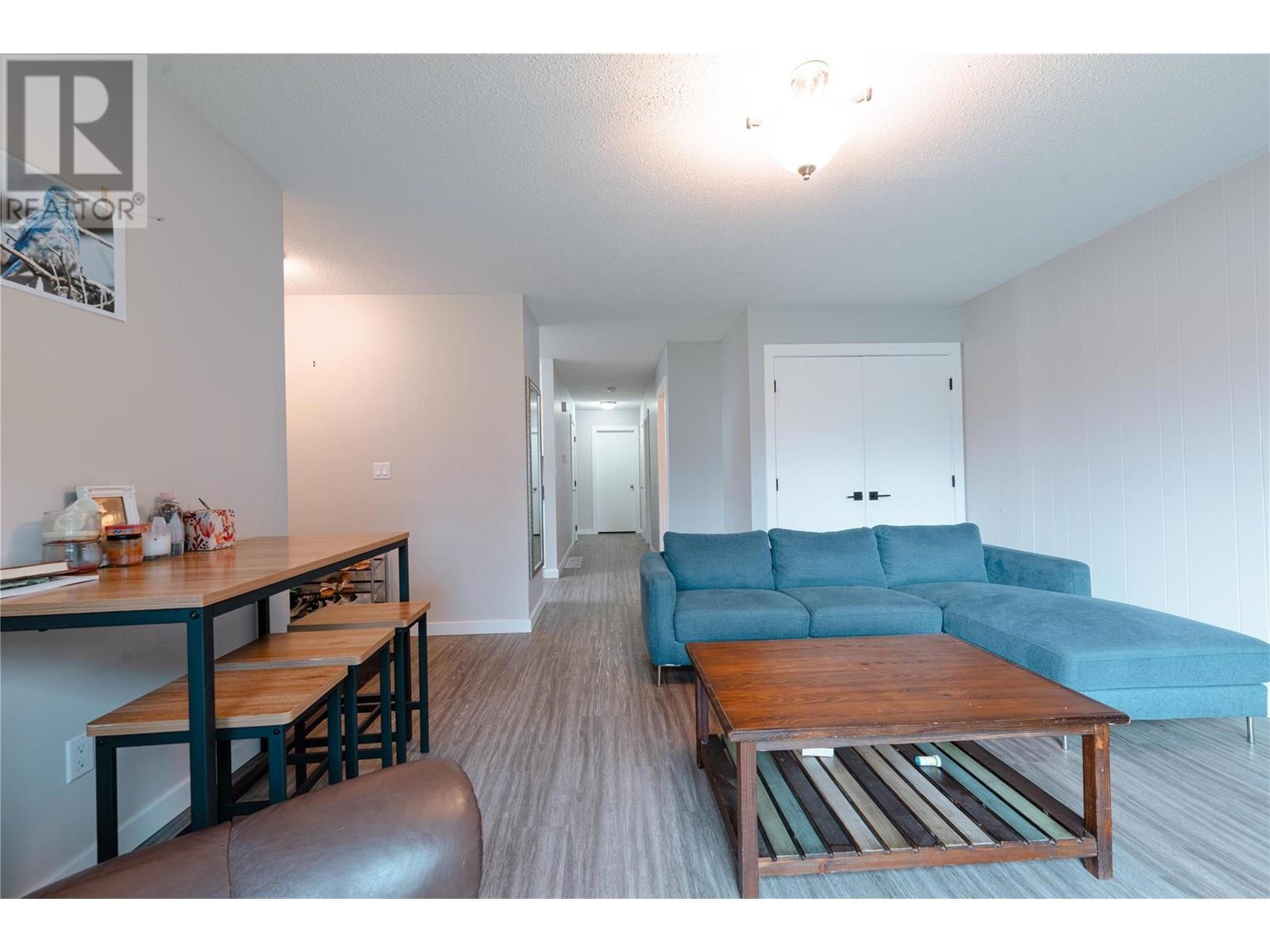 1822 A&b Maley Road. Revelstoke, British Columbia