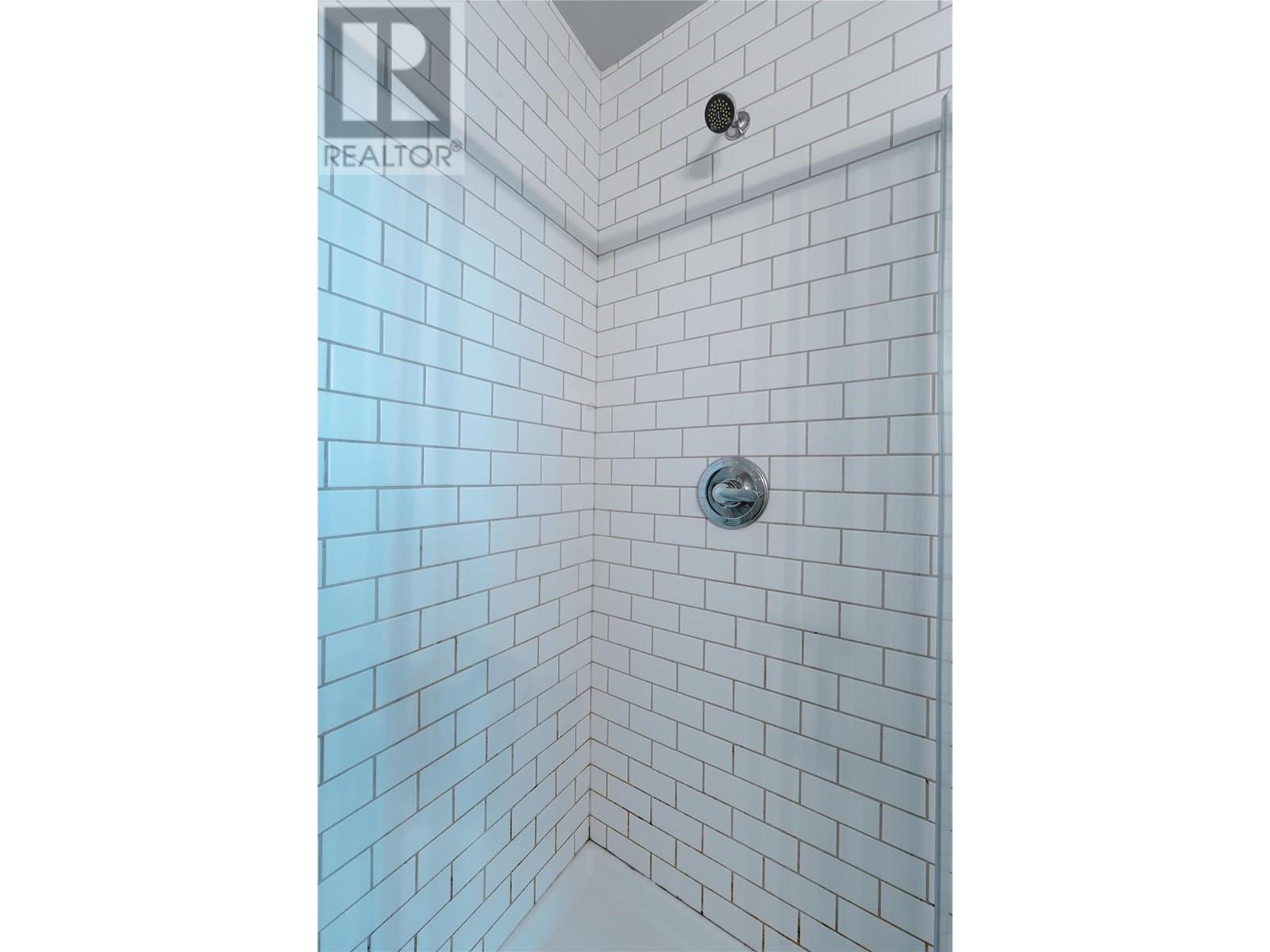 1822 A&b Maley Road. Revelstoke, British Columbia