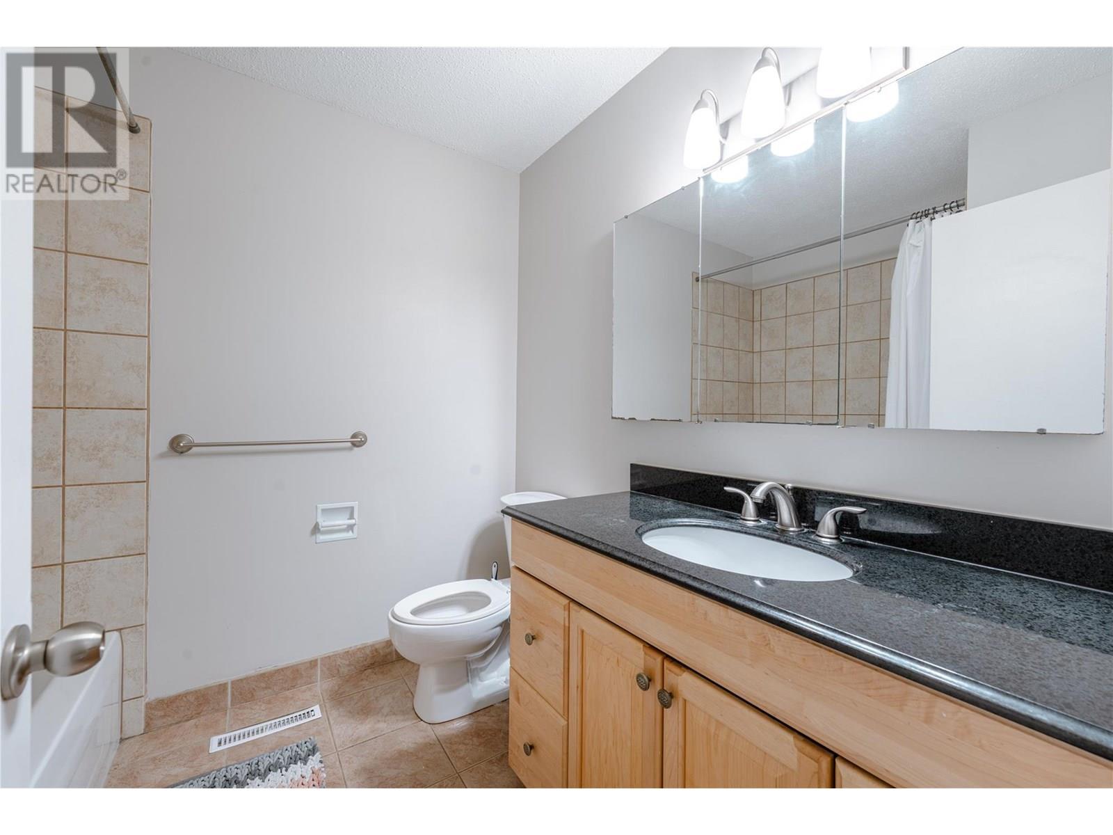 1822 A&b Maley Road. Revelstoke, British Columbia