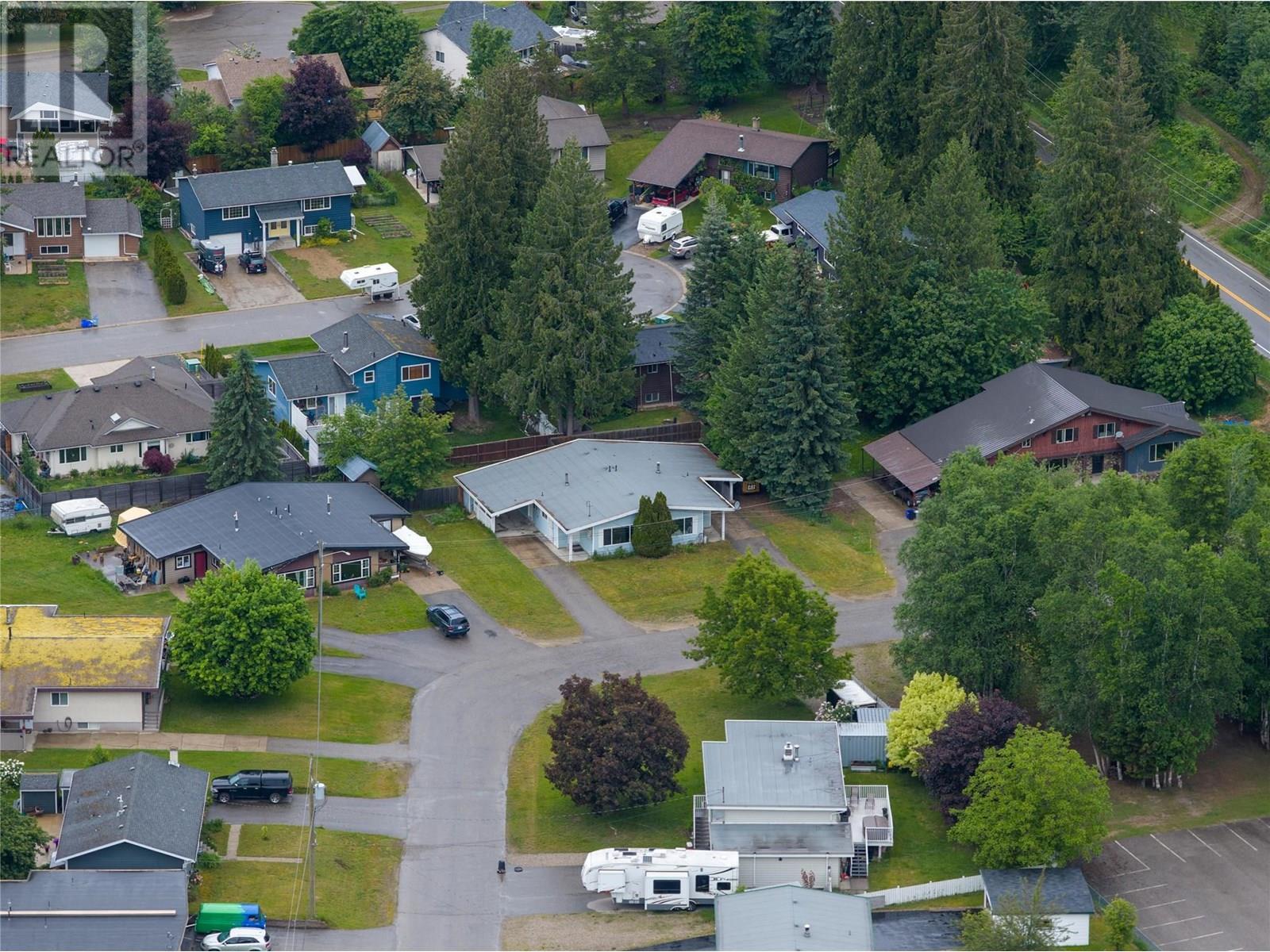 1822 A&b Maley Road. Revelstoke, British Columbia