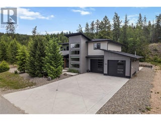 2884 Golf Course Drive. Blind Bay, British Columbia