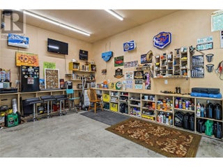 2884 Golf Course Drive. Blind Bay, British Columbia