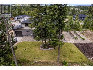 2884 Golf Course Drive. Blind Bay, British Columbia
