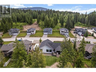 2884 Golf Course Drive. Blind Bay, British Columbia