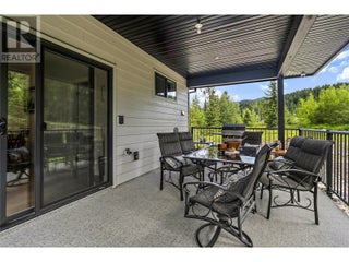 2884 Golf Course Drive. Blind Bay, British Columbia