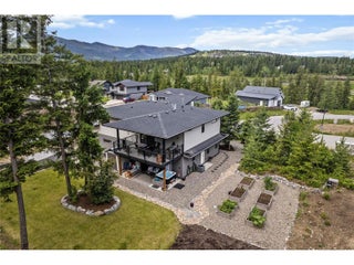 2884 Golf Course Drive. Blind Bay, British Columbia