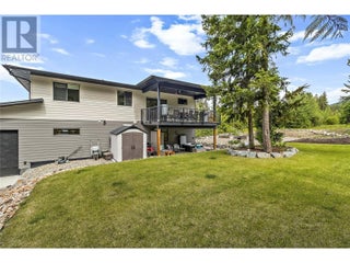 2884 Golf Course Drive. Blind Bay, British Columbia