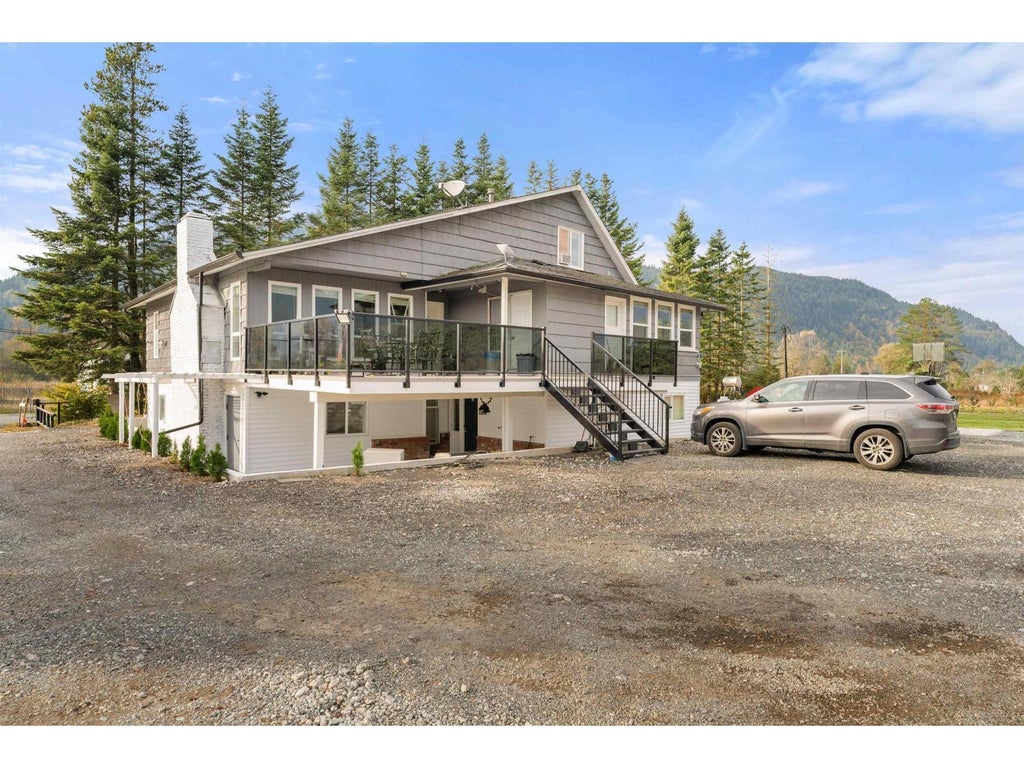 11186 Farms Road, Mission