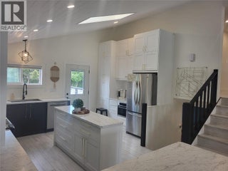 9504 Hummingbird Lane. Osoyoos, British Columbia