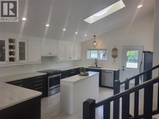 9504 Hummingbird Lane. Osoyoos, British Columbia