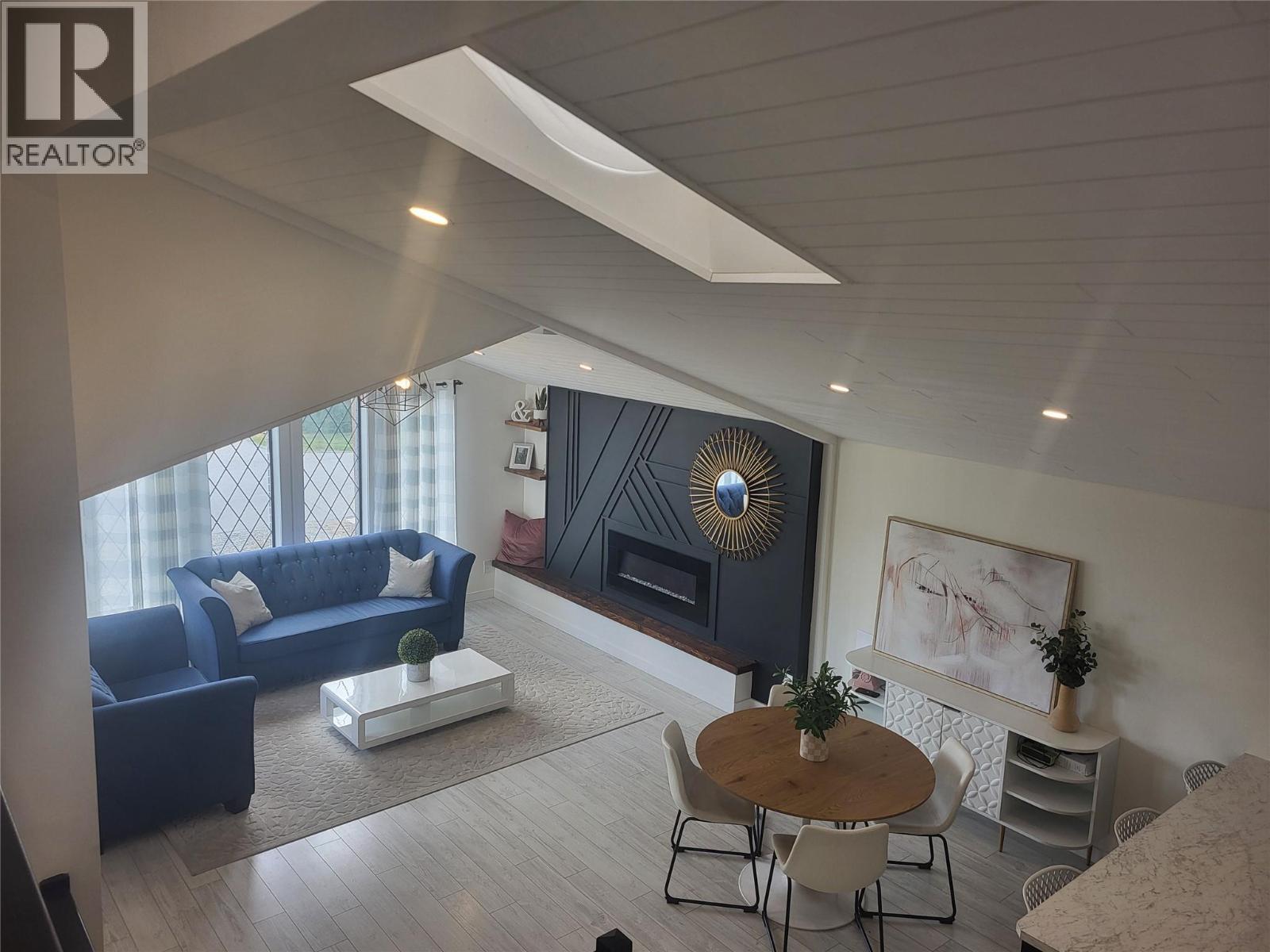 9504 Hummingbird Lane. Osoyoos, British Columbia