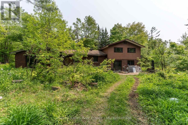 1099 Peterson Road, Bracebridge (draper)
