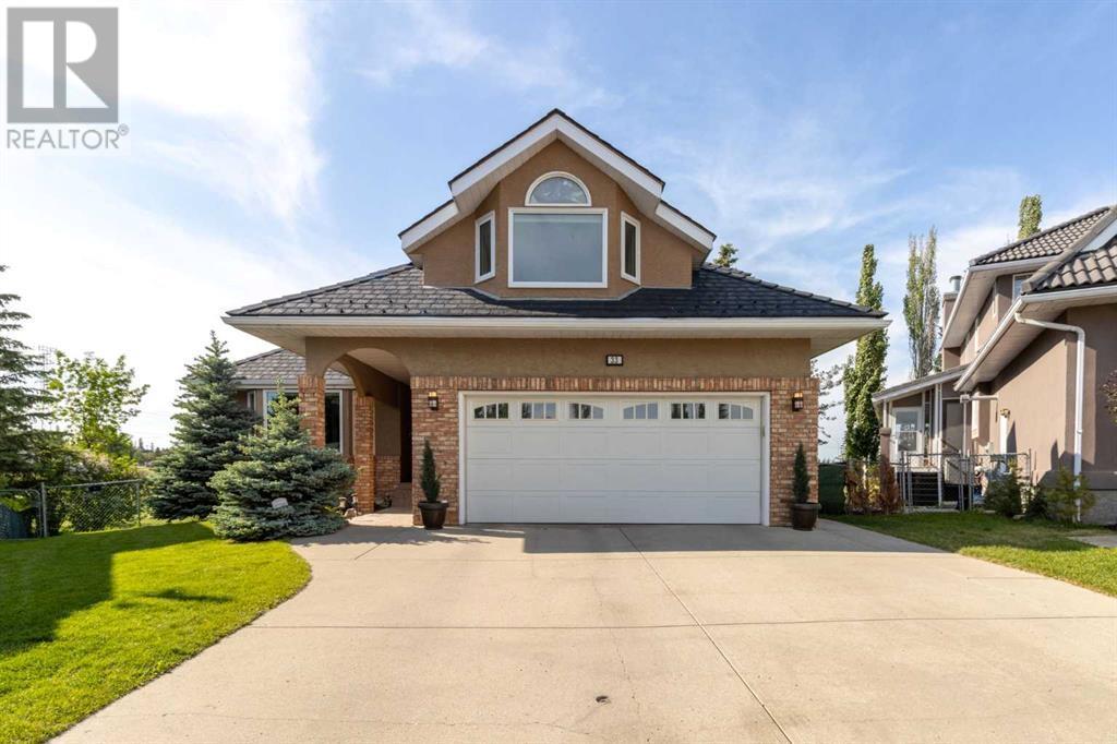 33 Lakeside Greens Close, Chestermere