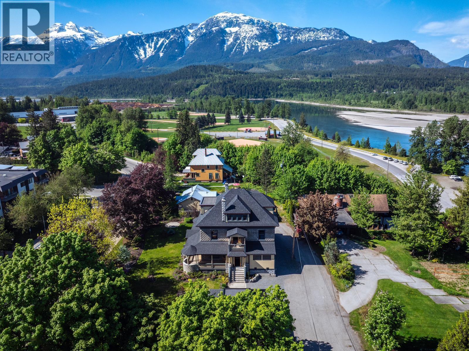 805 & 815 Mackenzie Avenue. Revelstoke, British Columbia