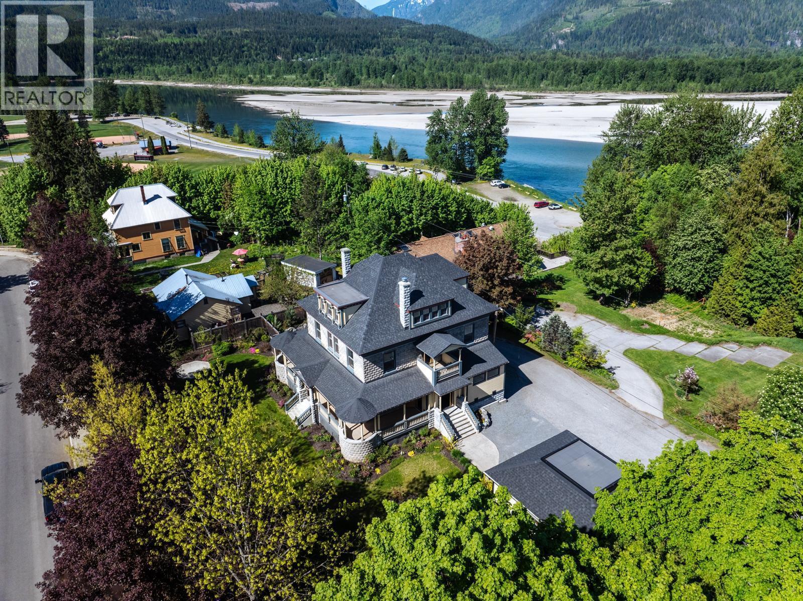 805 & 815 Mackenzie Avenue. Revelstoke, British Columbia