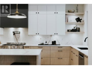 5533 Foothill Court. Kelowna, British Columbia