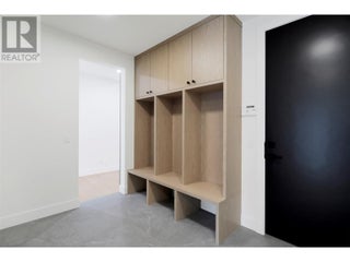 5533 Foothill Court. Kelowna, British Columbia