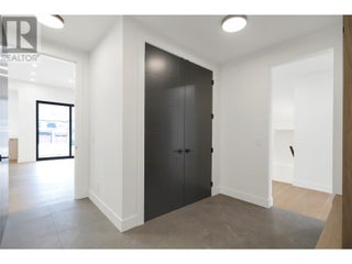 5533 Foothill Court. Kelowna, British Columbia