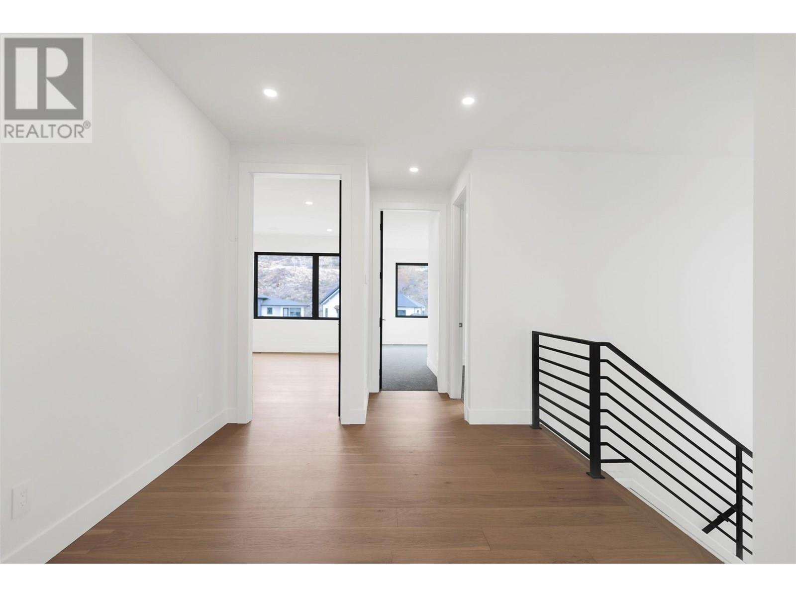 5533 Foothill Court. Kelowna, British Columbia