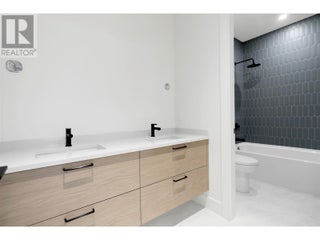 5533 Foothill Court. Kelowna, British Columbia