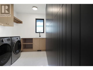 5533 Foothill Court. Kelowna, British Columbia