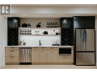 5533 Foothill Court. Kelowna, British Columbia