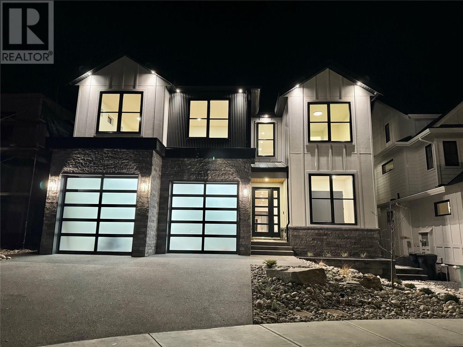 5533 Foothill Court. Kelowna, British Columbia
