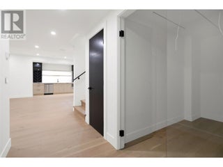 5533 Foothill Court. Kelowna, British Columbia