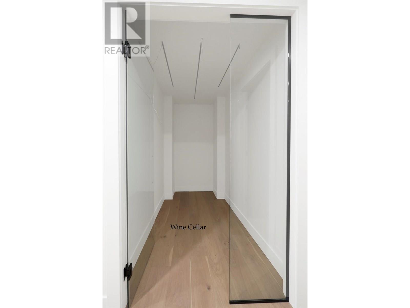 5533 Foothill Court. Kelowna, British Columbia