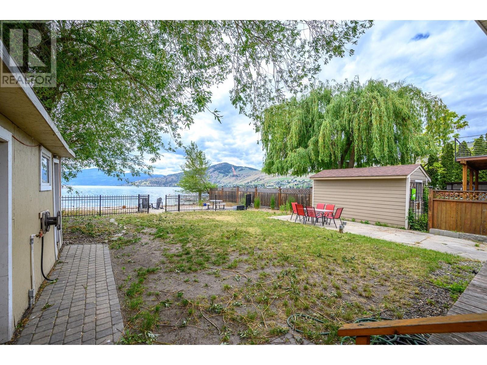 2612 Lakeshore Road. Vernon, British Columbia