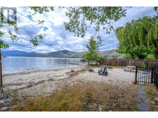 2612 Lakeshore Road. Vernon, British Columbia