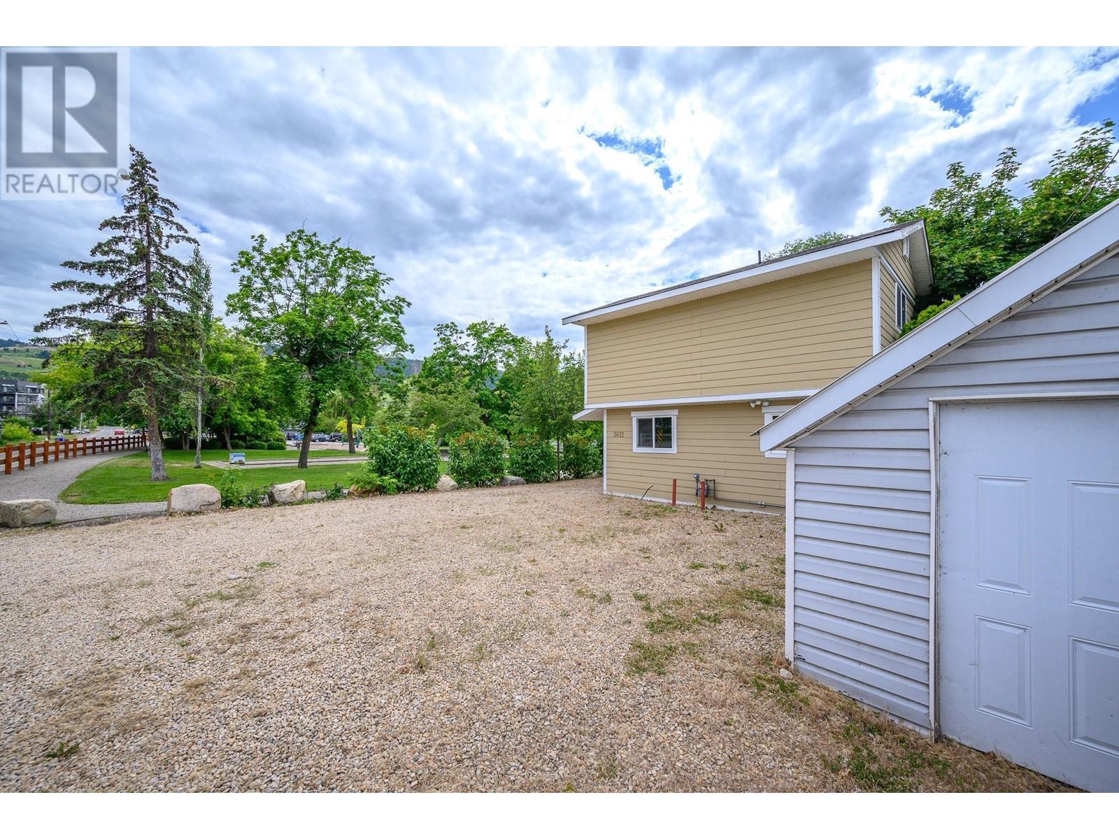 2612 Lakeshore Road. Vernon, British Columbia