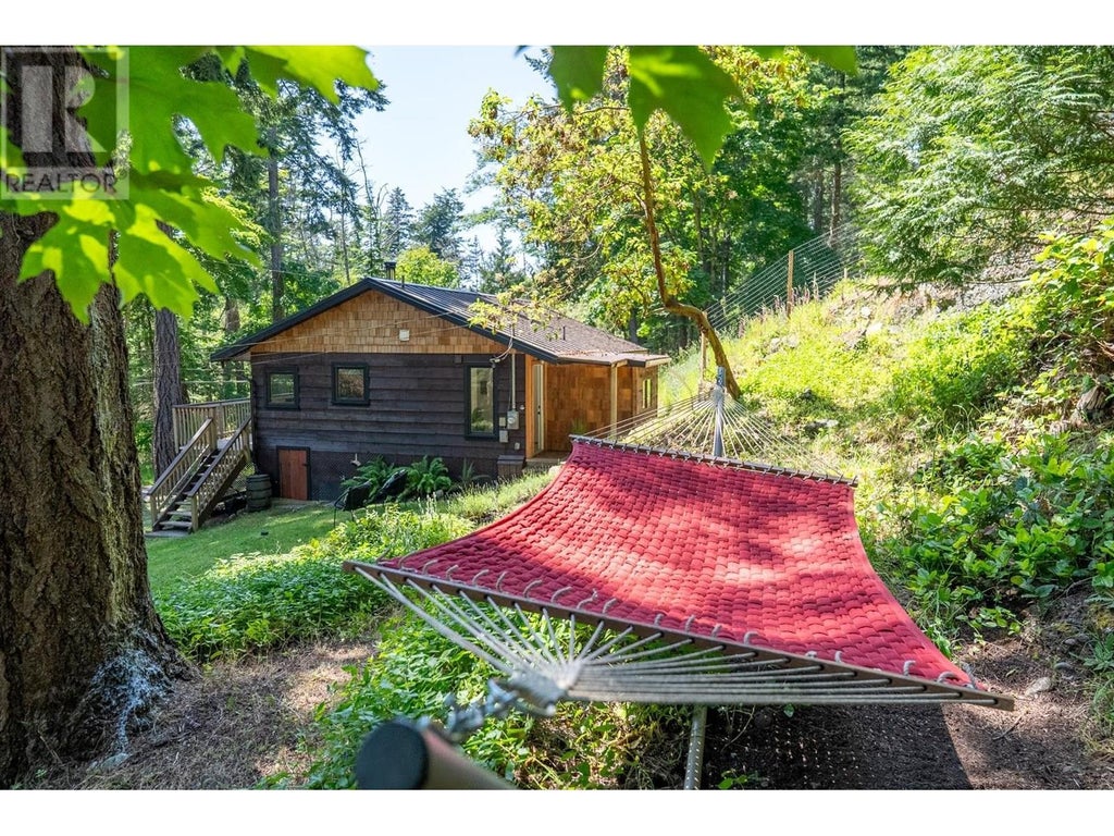 9907 Gowlland Point Road, Pender Island