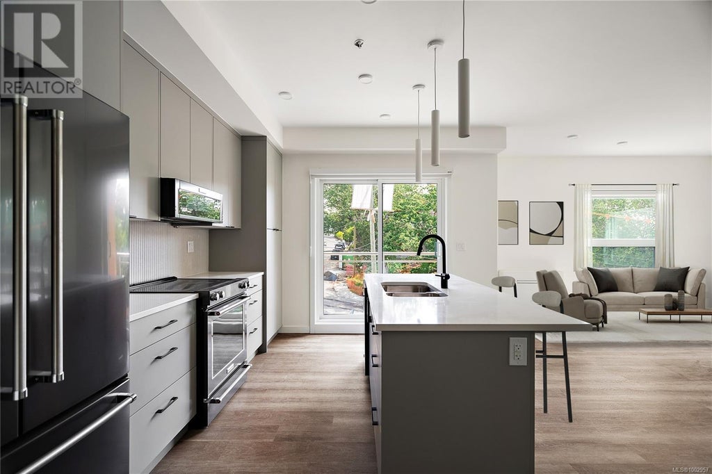 B307 1102 Esquimalt Road, Esquimalt