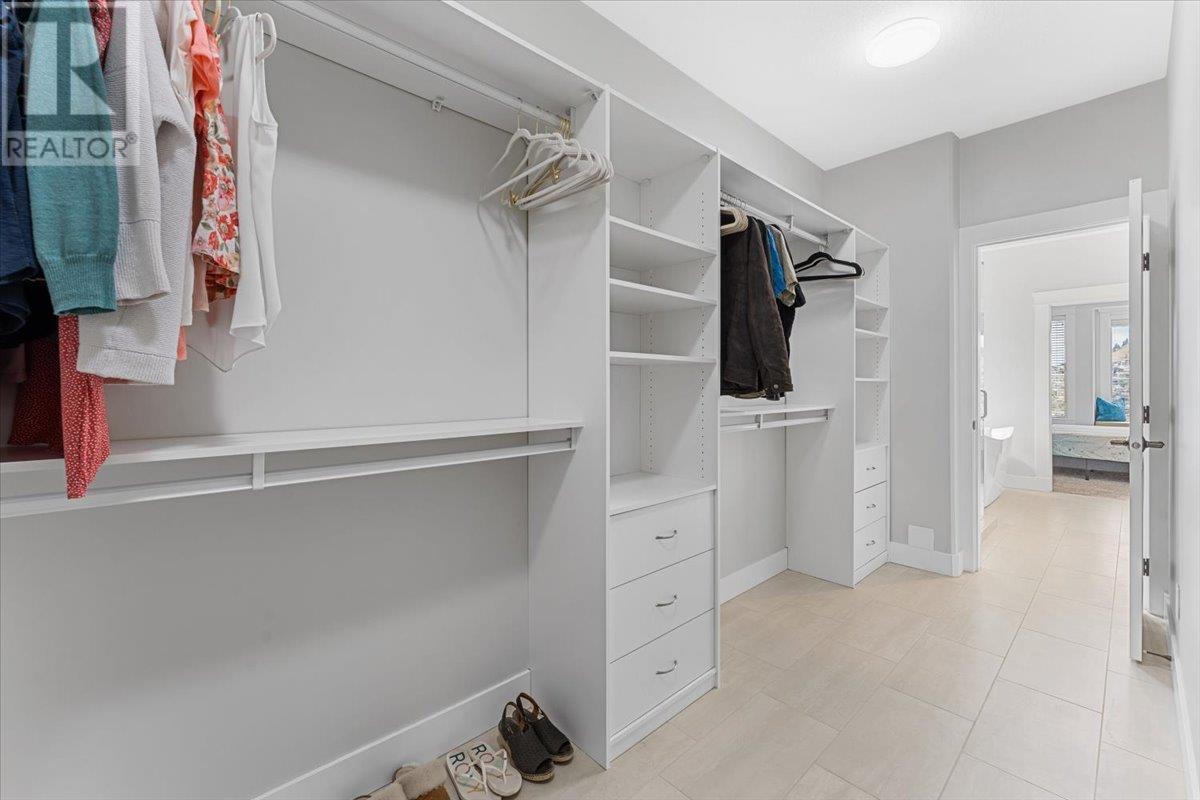 1438 Montenegro Drive. Kelowna, British Columbia