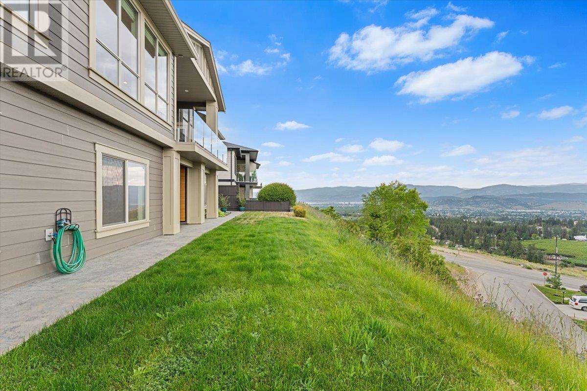 1438 Montenegro Drive. Kelowna, British Columbia