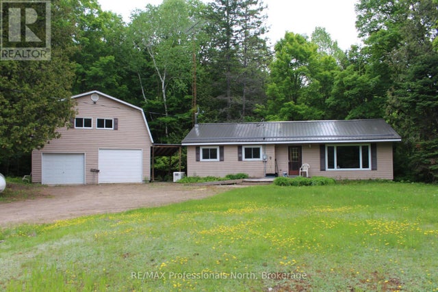 2166 Blairhampton Road, Minden Hills (minden)