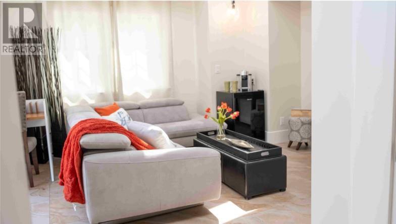 1009 Lawrence Avenue. Kelowna, British Columbia