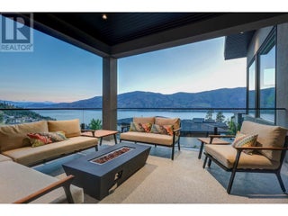 3645 Mckinley Beach Drive. Kelowna, British Columbia