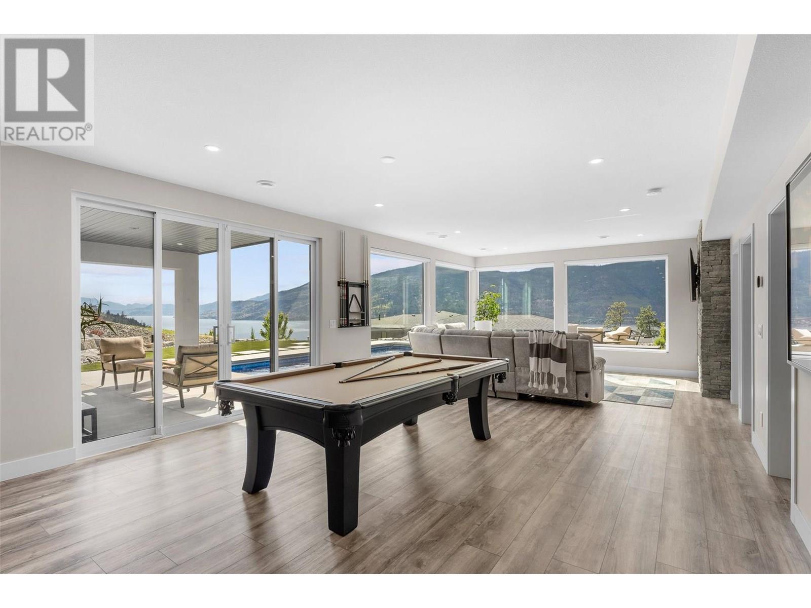 3645 Mckinley Beach Drive. Kelowna, British Columbia