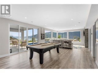 3645 Mckinley Beach Drive. Kelowna, British Columbia