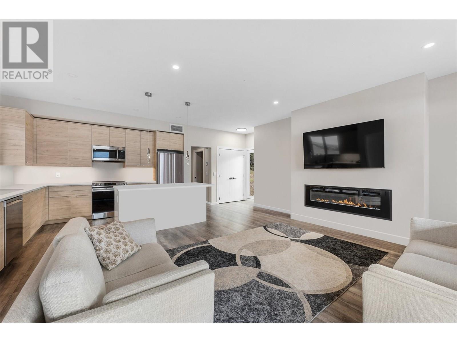 3645 Mckinley Beach Drive. Kelowna, British Columbia