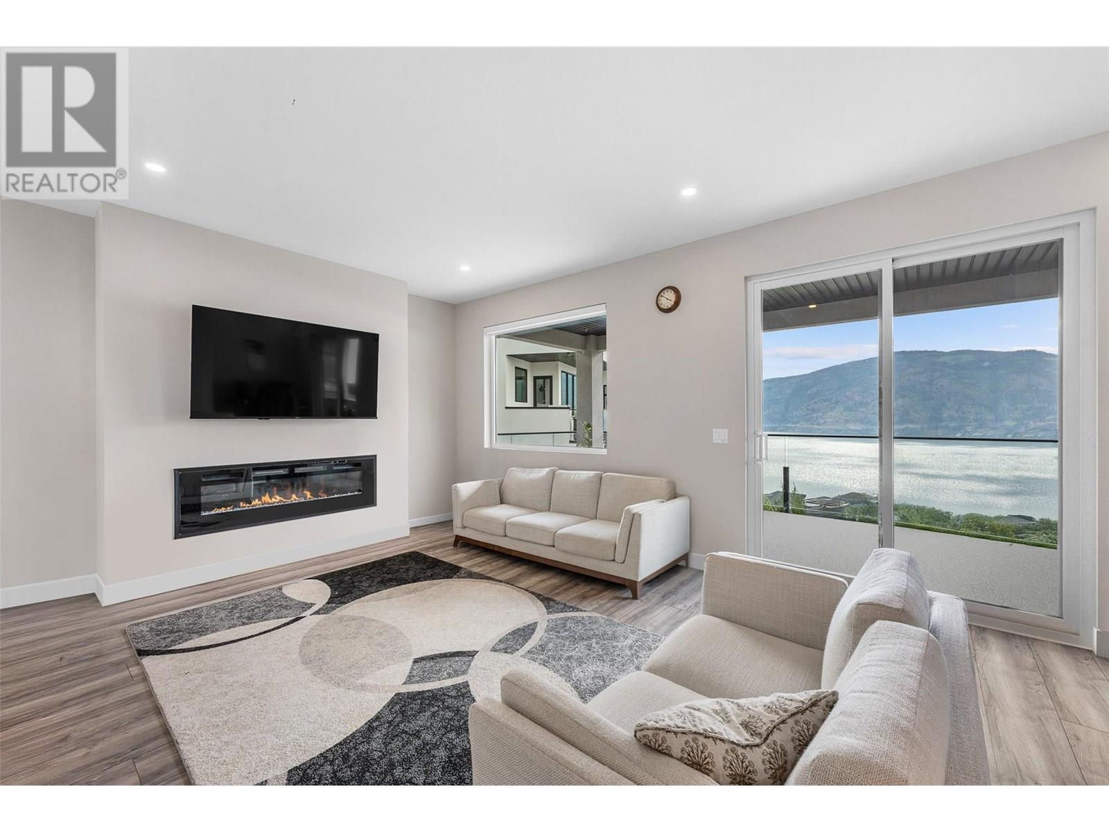 3645 Mckinley Beach Drive. Kelowna, British Columbia