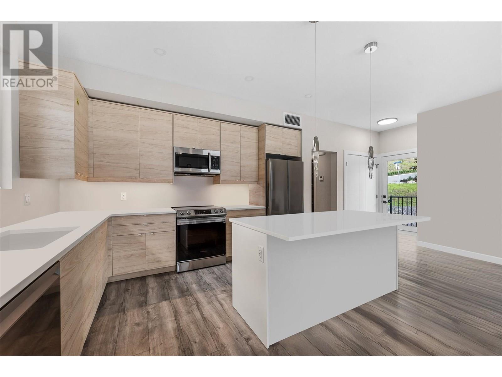 3645 Mckinley Beach Drive. Kelowna, British Columbia