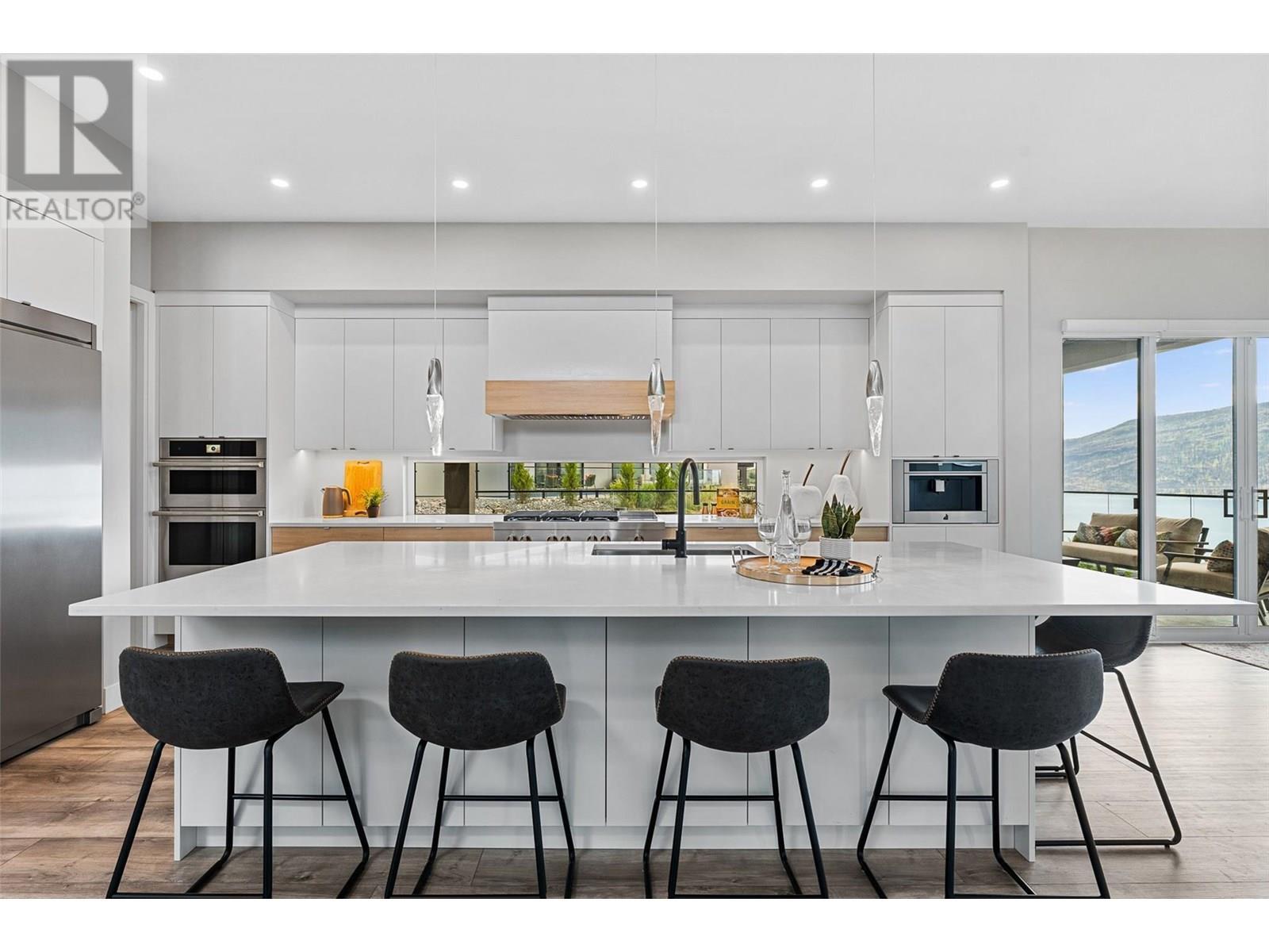 3645 Mckinley Beach Drive. Kelowna, British Columbia