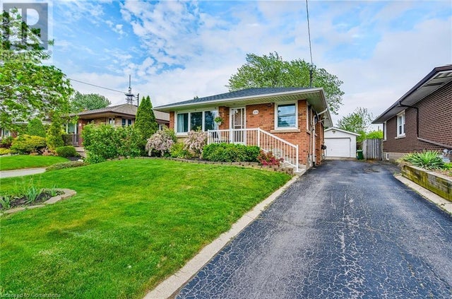 379 East 18th Street, Hamilton