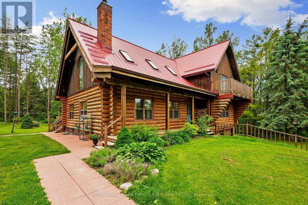 8620 Lander Road, Hamilton Township